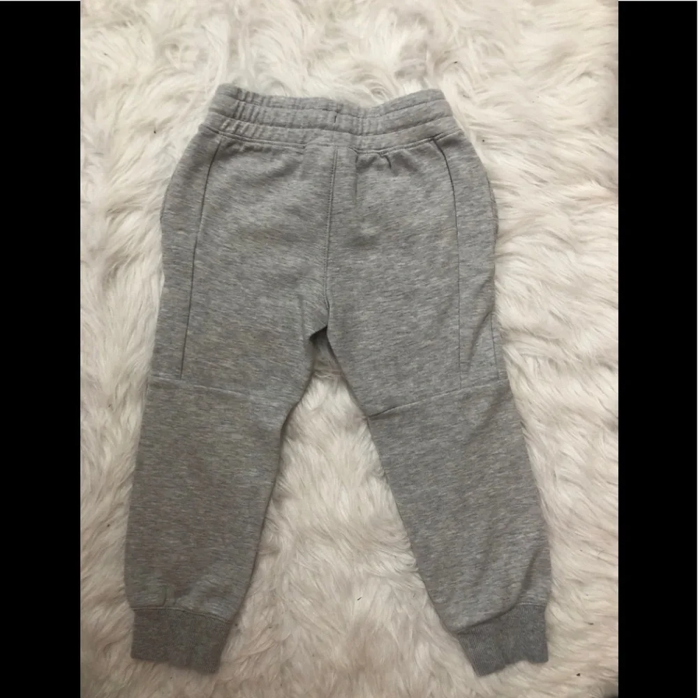 Carter’s sweatpants sz 4/5